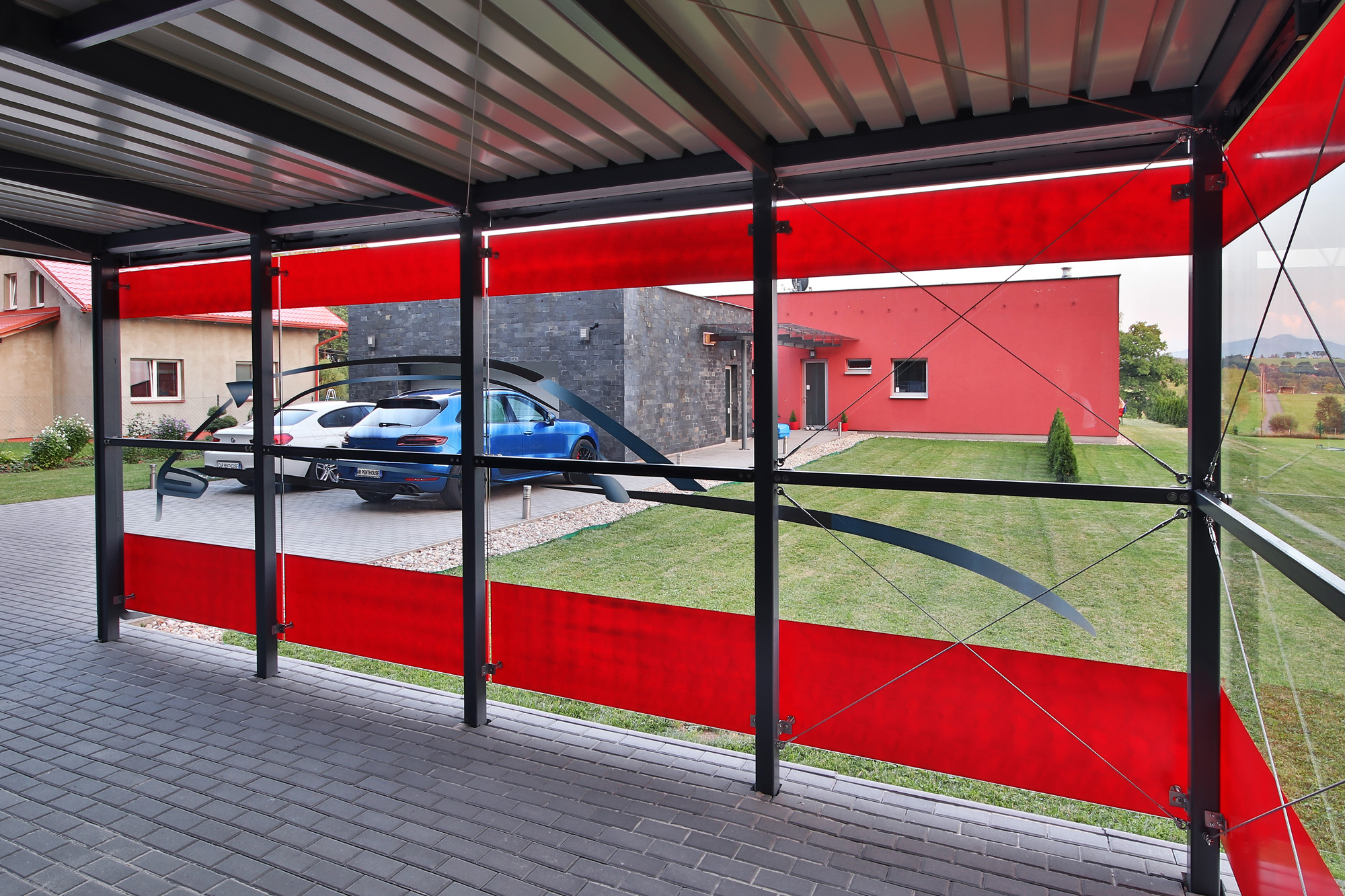 CAR PENTHOUSE 09 middle.jpg